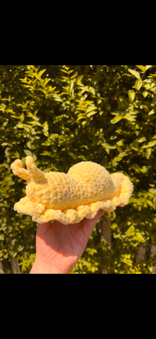 PLUSHIE: Crochet Banana Slug