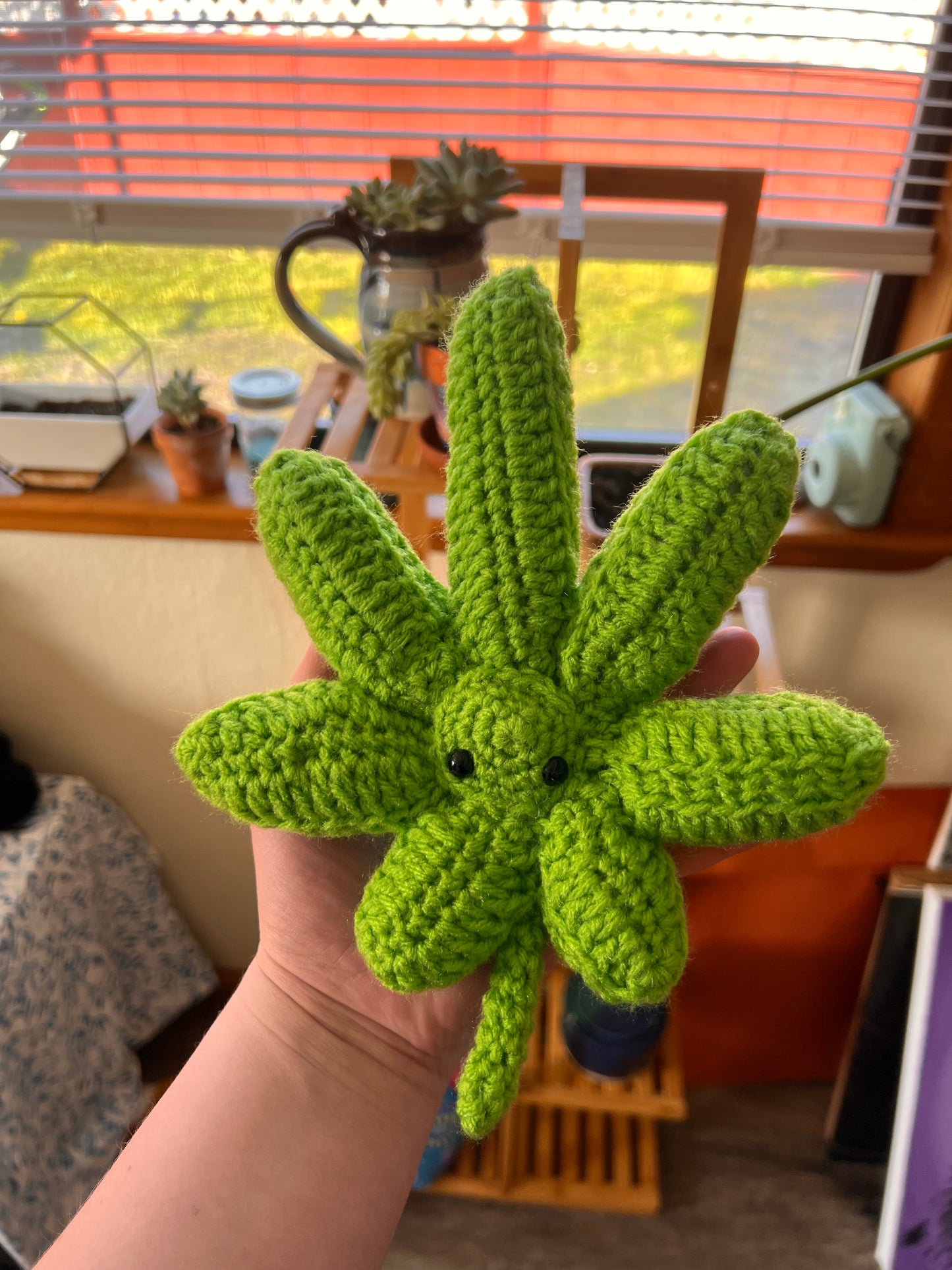 Crochet Amigurumi Weed Leaf