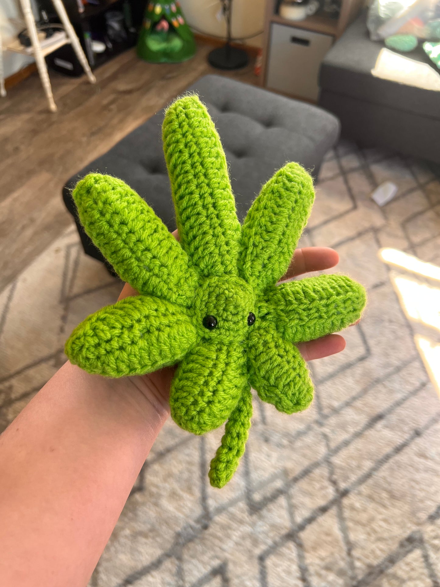 Crochet Amigurumi Weed Leaf